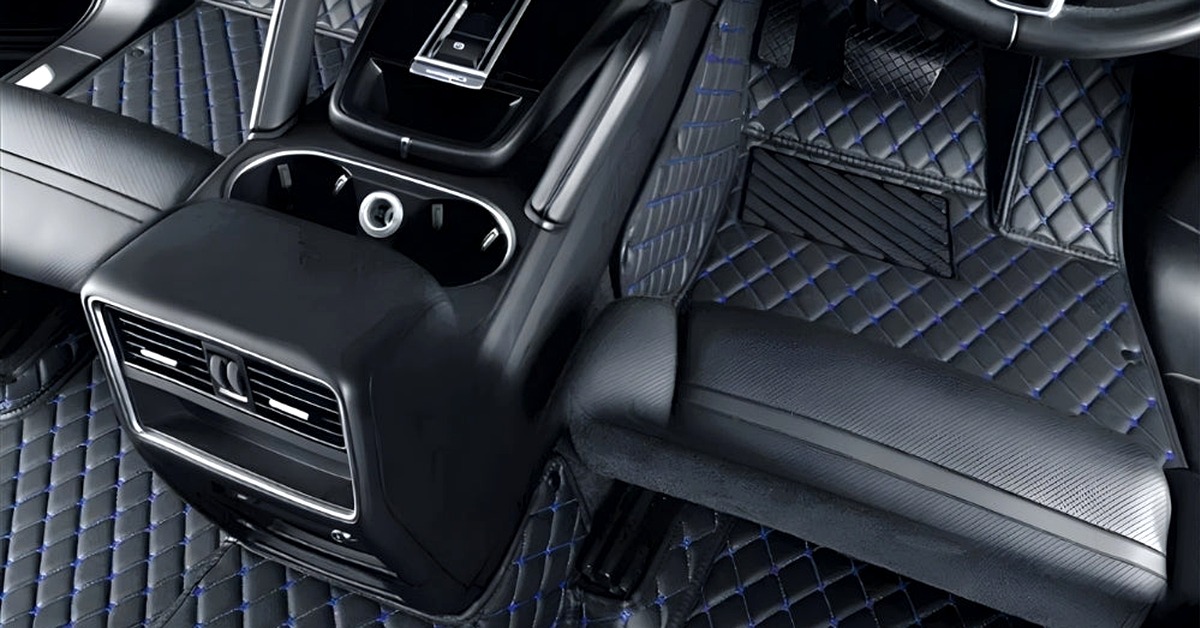 Carnox premium mat set with stitched finish